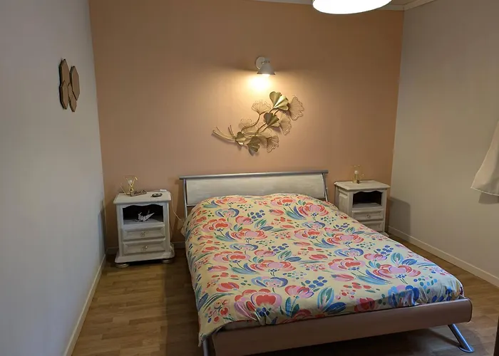 Les Pierres Qui Parlent Nyaraló Precilhon